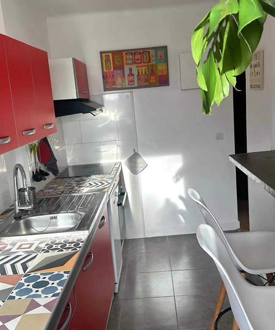 Flc - Timone Hospital - 2 Bedrooms - Max 6 Guests Marseille 0*,  France